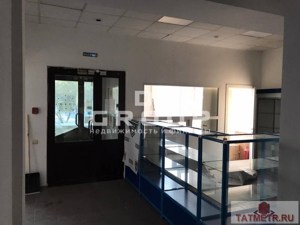 Аренда / Коммерческая / Retail, Казань, улица Карима Тинчурина, 249 992 Сдается торговое помещение. Общая площадь: 458.7 м2 — Помещение находится не далеко от остановки общественного... - 4
