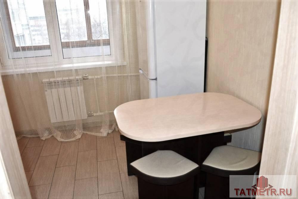 Аренда / Квартиры, Казань, Чистопольская улица, 1 500 Сдаю посуточно, почасно уютную новую квартиру . Двуспальная кровать, диван раскладной. Стиральная машина, СВЧ печь,... - 3