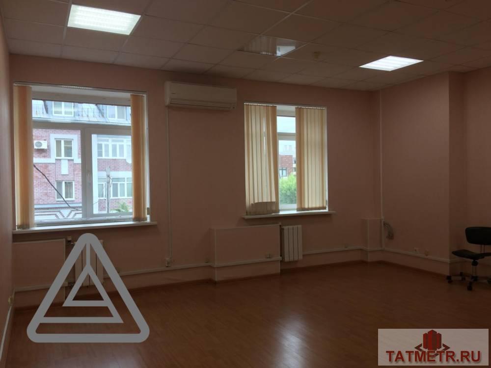 Коммерческая / Аренда / Офисы, Казань, улица Бутлерова, 24 570 Сдается офисное помещение по адресу: Бутлерова? 21. В хорошем состоянии площади комнат от,35.1квм, 37.7 квм ,38.1... - 14