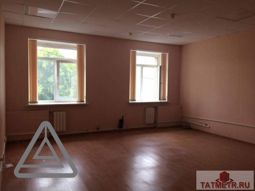 Коммерческая / Аренда / Офисы, Казань, улица Бутлерова, 24 570 Сдается офисное помещение по адресу: Бутлерова? 21. В хорошем состоянии площади комнат от,35.1квм, 37.7 квм ,38.1... - 19