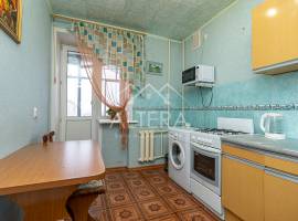 Ул. Побежимова д.17 продам 1-комнатную квартиру, площадь 33,8 кв....