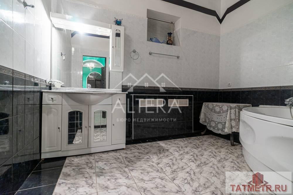 Продажа / Дома и коттеджи, Казань, Листопадная улица, 29 900 000 ВОЗМОЖЕН ПОДРОБНЫЙ ОНЛАЙН ПОКАЗ Продается дом с участком 30 соток в элитном жилом массиве «Плодопитомник». Черта... - 12