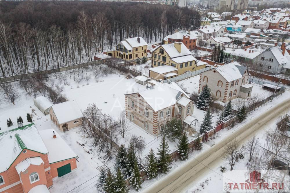 Продажа / Дома и коттеджи, Казань, Листопадная улица, 29 900 000 ВОЗМОЖЕН ПОДРОБНЫЙ ОНЛАЙН ПОКАЗ Продается дом с участком 30 соток в элитном жилом массиве «Плодопитомник». Черта... - 3