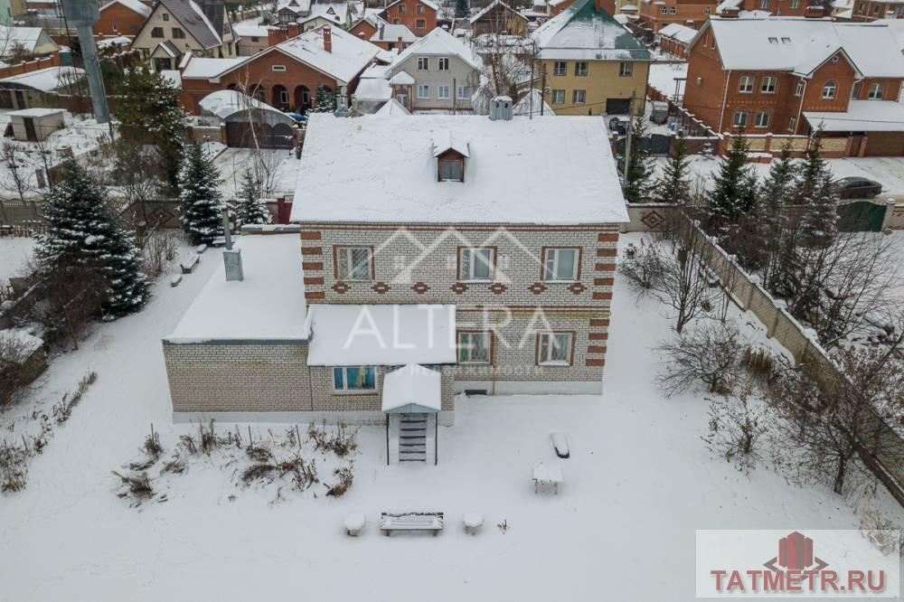 Продажа / Дома и коттеджи, Казань, Листопадная улица, 29 900 000 ВОЗМОЖЕН ПОДРОБНЫЙ ОНЛАЙН ПОКАЗ Продается дом с участком 30 соток в элитном жилом массиве «Плодопитомник». Черта... - 9