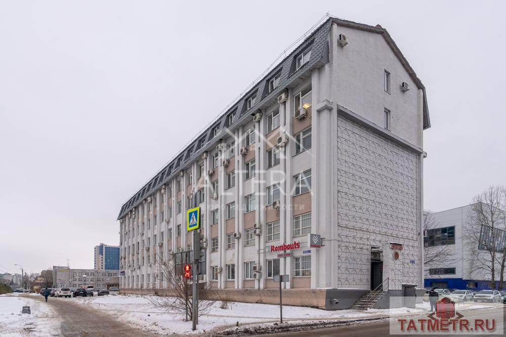 Коммерческая / Аренда / Офисы, Казань, Волгоградская улица, 104 400 Возможен онлайн показ! Сдается в аренду помещение в Ново-Савиновском районе Эргономичный офис 174м2 с удобной... - 1