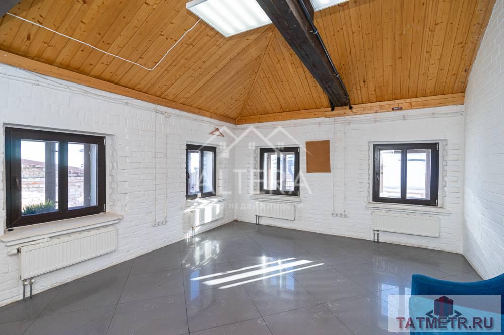 Аренда / Коммерческая / Free purpose, Казань, улица Каюма Насыри, 72 000 Аренда LOFT — офиса на 3 этаже (мансарда) в историческом комплексе зданий «Усадьба Кушаевых». Исторический центр...