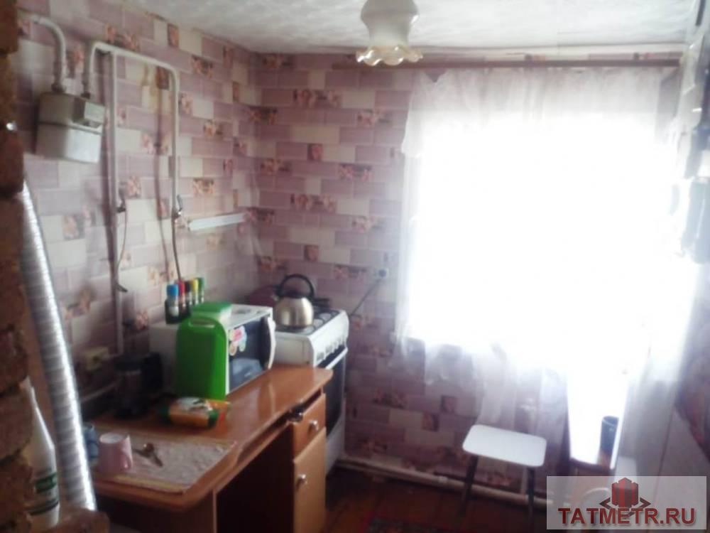 Продается небольшой дом в городе Зеленодольск. Дом расположен на тихой улице, отапливается АГВ, есть  душевая и...