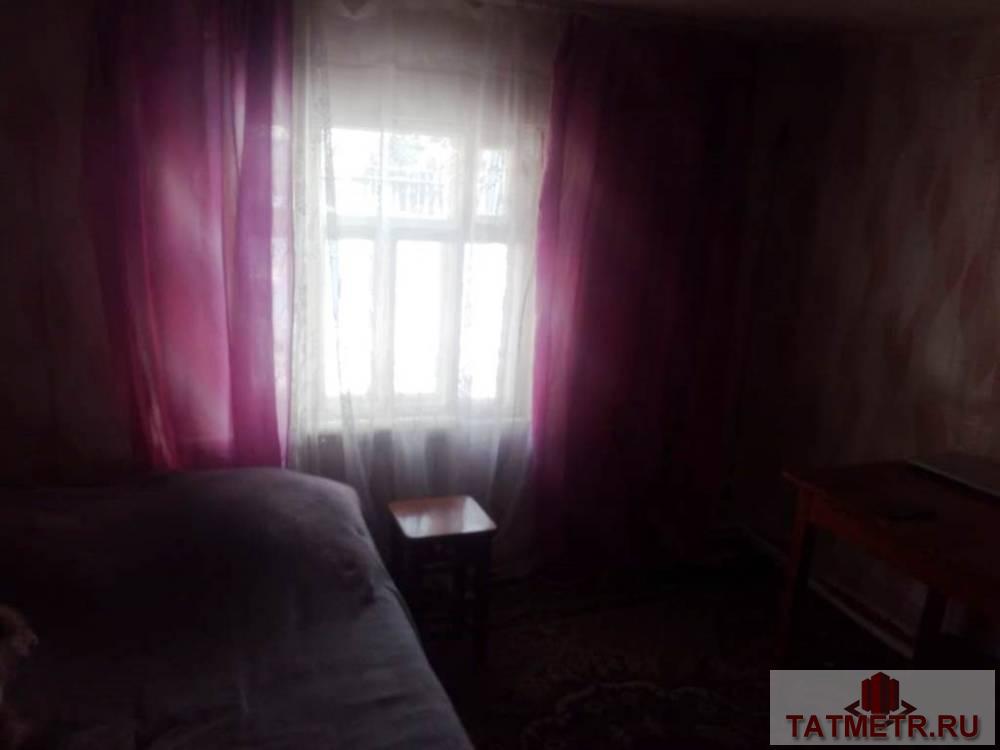 Продается небольшой дом в городе Зеленодольск. Дом расположен на тихой улице, отапливается АГВ, есть  душевая и... - 2