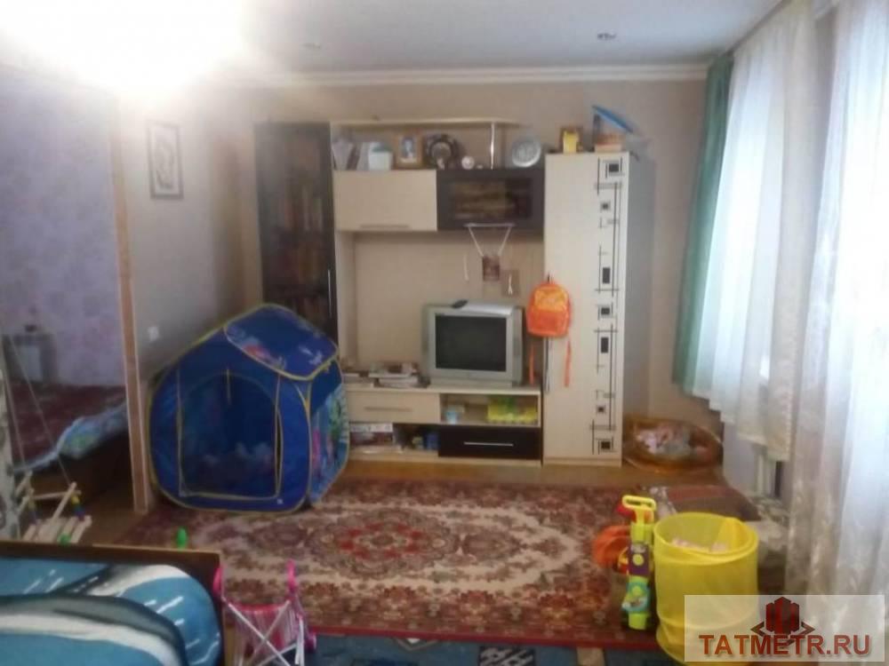 Продажа / Жилая / Дом с участком, Зеленодольск, Чапаева улица, 2 999 000 Продается замечательный дом в городе Зеленодольск. Дом просторный, светлый, уютный, бревенчатый и с кирпичным... - 3