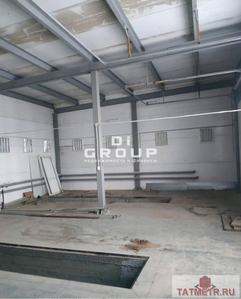 Аренда / Коммерческая / Warehouse, Казань, улица Красного Химика, 70 000 Сдам в аренду теплое помещение 160 кв.м. под склад или под автомобильные услуги. — Высота потолков 5м. — Двое... - 2
