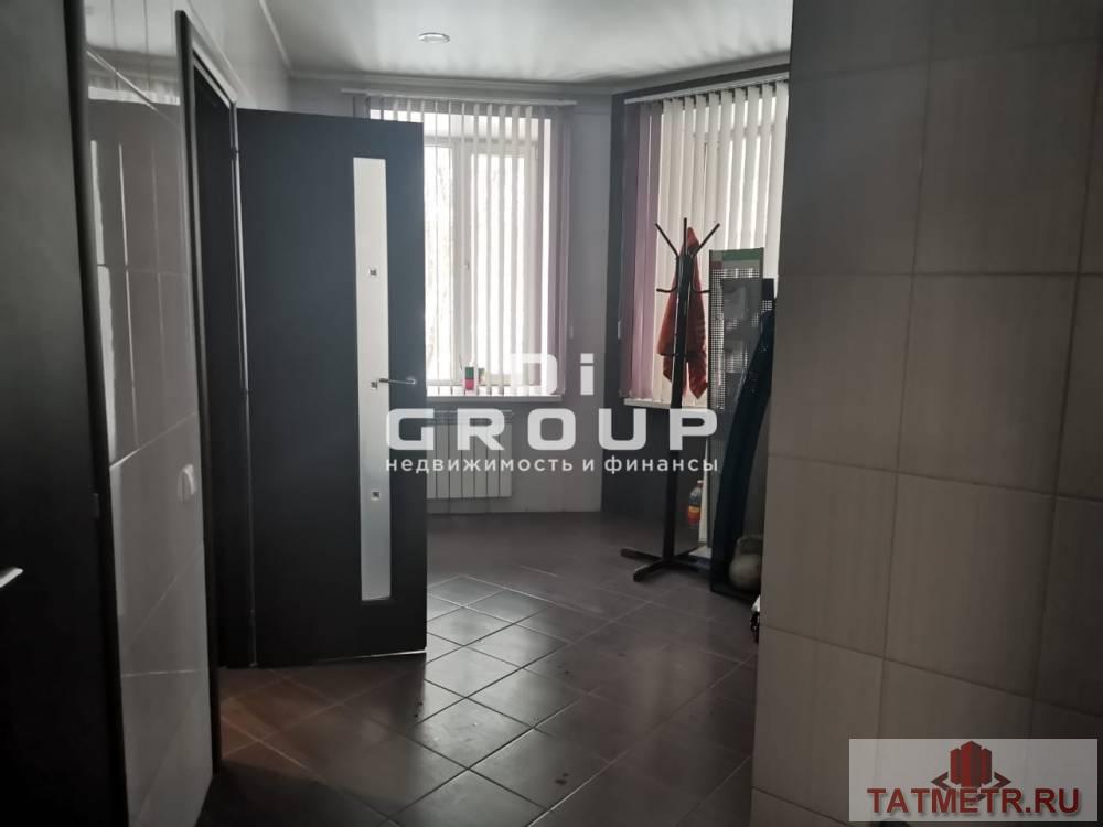 Продажа / Коммерческая / Office, Казань, улица Маршала Чуйкова, 210 000 000 Предлагается к продаже административно- офисное здание по ул.Чуйкова. Характеристики: — отдельно стоящее здание; — 1... - 10