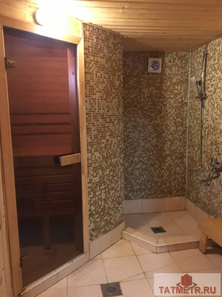 Продажа / Дома и коттеджи, Казань, Шадрина улица, 11 300 000 Продается загородный дом 212 м2 на участке 5 сот. Дом из кирпича. Расположение: Казань. Двухэтажный дом, типовой... - 1