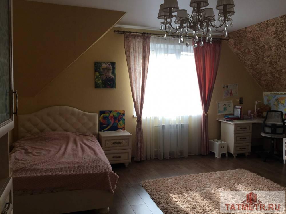 Продажа / Дома и коттеджи, Казань, Шадрина улица, 11 300 000 Продается загородный дом 212 м2 на участке 5 сот. Дом из кирпича. Расположение: Казань. Двухэтажный дом, типовой... - 9
