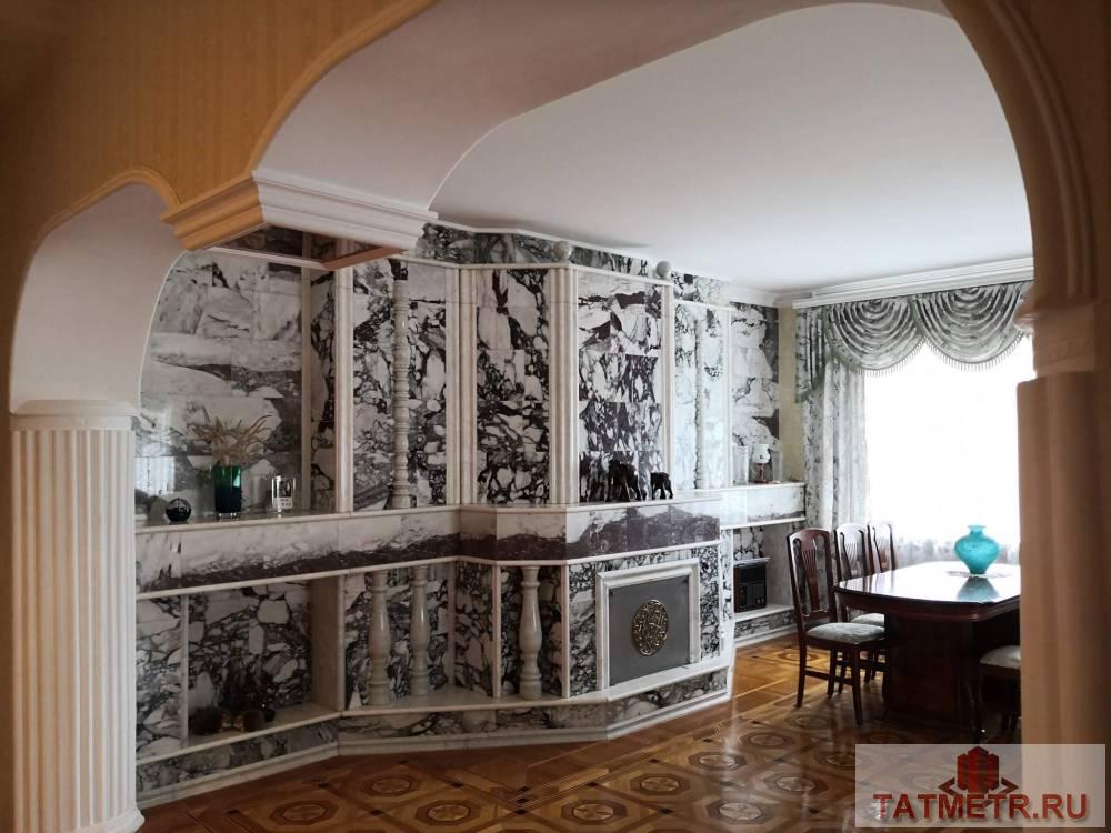 Продажа / Коттеджи, поселок Красный Ключ, Школьная улица, 18 500 000 Проект ИД1, лестница и каминная стенка-мрамор с урала, пол наборный паркет из 6 пород дерева, гараж в доме и уличный,... - 13
