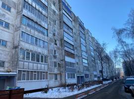 Продается комната, площадью 12 кв. м. в 2-комнатной квартире,...