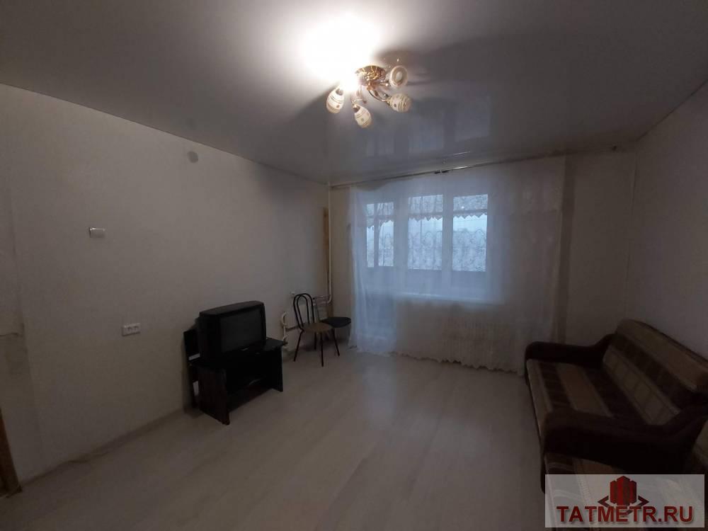 Продажа / Комнаты, Казань, Закиева улица, 1 299 000 Продается комната, площадью 16.1 кв.м. в 4-комнатной квартире, площадью 60 кв.м в 8 мин. транспортом от м.Горки,...