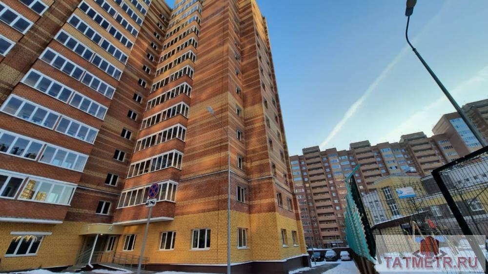 Продается 2-комн. квартира, площадью 71.33 кв.м в 8 мин. транспортом от м.Проспект Победы, район Советский.  Жилая...