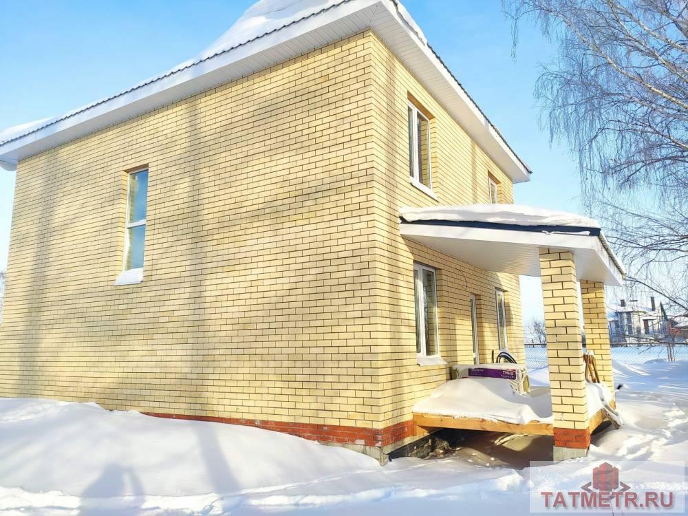 Продается загородный дом 140 м2 на участке 5 сот. Дом из кирпича. Расположение: село Столбище. Двухэтажный дом, без...