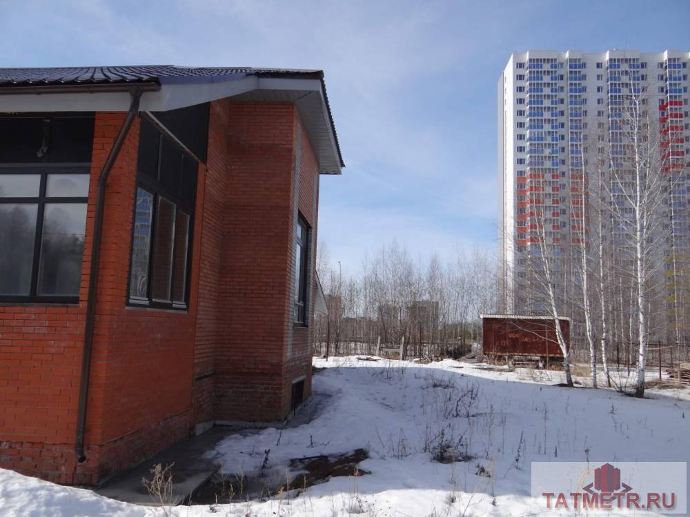Продажа / Дома и коттеджи, Казань, Медицинский 1-й, 15 500 000 Продается загородный дом 362.8 м2 на участке 10 сот. Дом из кирпича. Расположение: Казань. Двухэтажный дом, требует... - 1