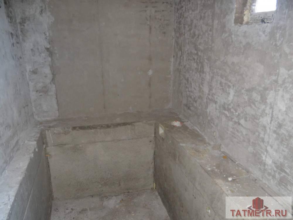 Продажа / Дома и коттеджи, Казань, Медицинский 1-й, 15 500 000 Продается загородный дом 362.8 м2 на участке 10 сот. Дом из кирпича. Расположение: Казань. Двухэтажный дом, требует... - 12