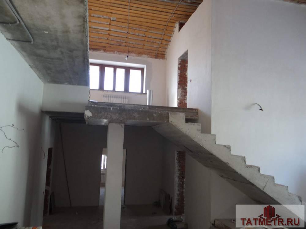 Продажа / Дома и коттеджи, Казань, Медицинский 1-й, 15 500 000 Продается загородный дом 362.8 м2 на участке 10 сот. Дом из кирпича. Расположение: Казань. Двухэтажный дом, требует... - 17
