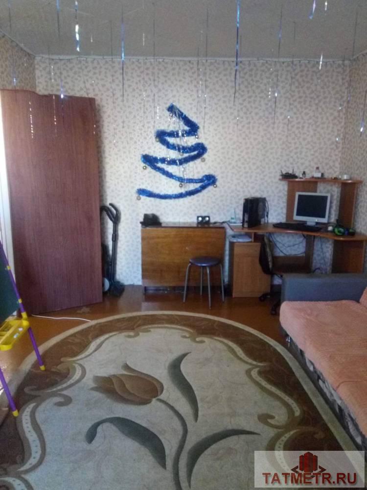 Продажа / Квартиры, Агрыз, М.Горького, 900 000 Продается 2-комн. квартира свободной планировки, площадью 36.6 м2. Жилая площадь 24 м2, типовой ремонт, совмещенных...