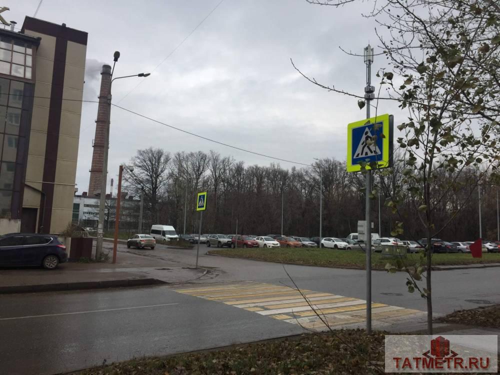 Продажа / Commercial / Free purpose, Казань, Братьев Касимовых улица, 64 392 742 Продаю офисное здание, площадью 2230.4 м2 в 4 мин. транспортом от м.Горки, район Советский, этажей в здании - 4.... - 2