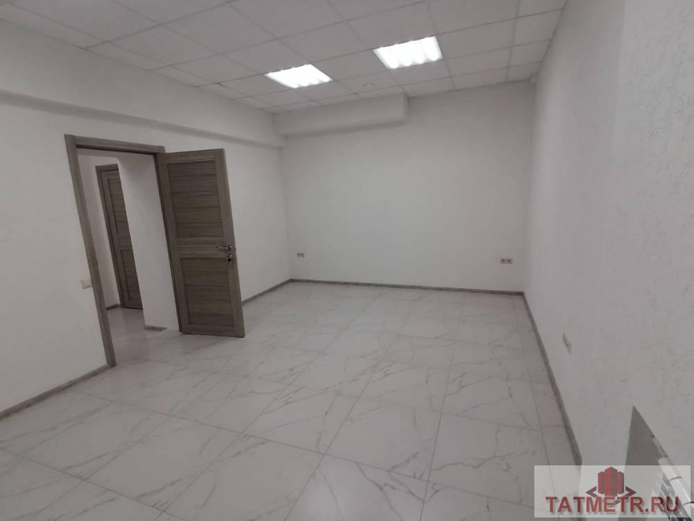 Аренда / Commercial / Retail, Казань, Академика Завойского улица, 153 000 Сдается в аренду стрит-ритейл площадью 204 м2, в прямую аренду, на любой срок, с предоплатой в 1 месяц. Помещение... - 1