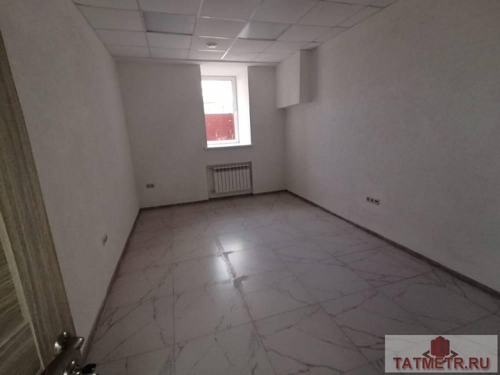 Продажа / Commercial / Office, Казань, Академика Завойского улица, 17 000 000 Офисное помещение площадью 225 м2 на 1 этаже 10-этажного здания класса в 9 мин. транспортом от м. Дубравная, район... - 3