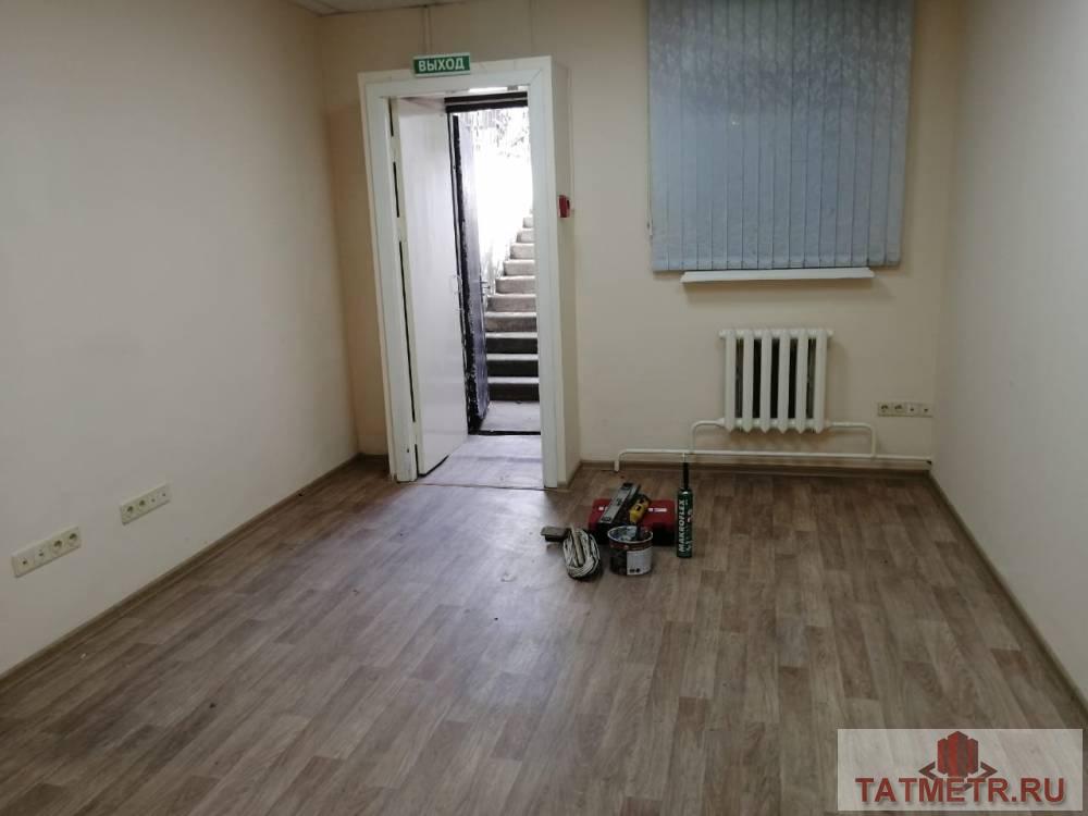 Аренда / Commercial / Free purpose, Казань, Журналистов улица, 105 000 Помещение с ремонтом. Есть: 2 входа центральных, 2 запасных входа, пожарная сигнализация, 2 санузла. Помещение можно... - 12