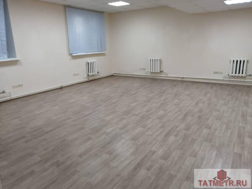 Аренда / Commercial / Free purpose, Казань, Журналистов улица, 105 000 Помещение с ремонтом. Есть: 2 входа центральных, 2 запасных входа, пожарная сигнализация, 2 санузла. Помещение можно... - 15