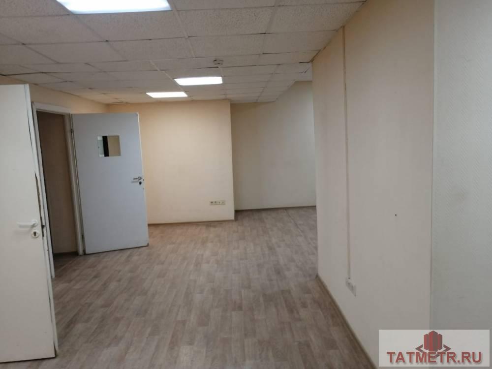 Аренда / Commercial / Free purpose, Казань, Журналистов улица, 105 000 Помещение с ремонтом. Есть: 2 входа центральных, 2 запасных входа, пожарная сигнализация, 2 санузла. Помещение можно... - 2