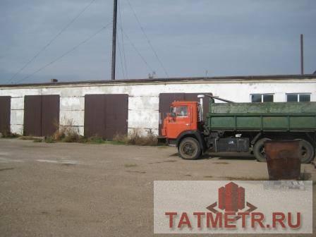 Продажа / Commercial / Manufacturing, поселок городского типа Алексеевское, Чистопольская, 7 551 000 - нежилое здание площадью 180,7 кв.м, расположенное по адресу: Республика Татарстан, пгт. Алексеевское, ул.... - 1