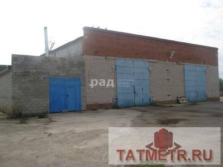Продажа / Commercial / Manufacturing, поселок городского типа Алексеевское, Чистопольская, 7 551 000 - нежилое здание площадью 180,7 кв.м, расположенное по адресу: Республика Татарстан, пгт. Алексеевское, ул.... - 7