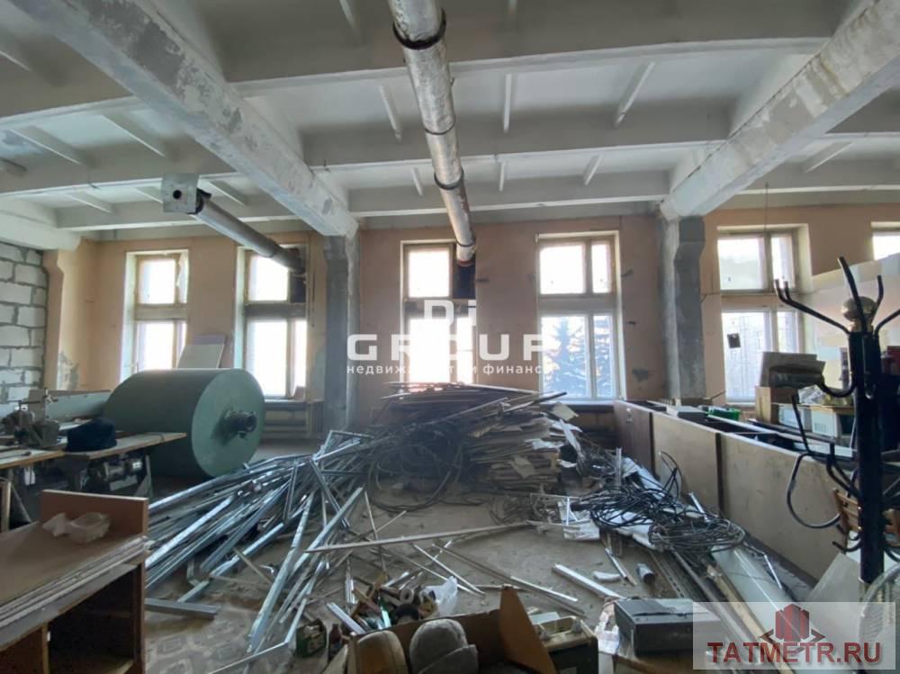 Аренда / Коммерческая / Manufacturing, Казань, улица Салиха Сайдашева, 72 000 В аренду 240 кв.м. в центре города на ул. Сайдашева 30. Производственное помещение. Характеристика: — высота потолков...