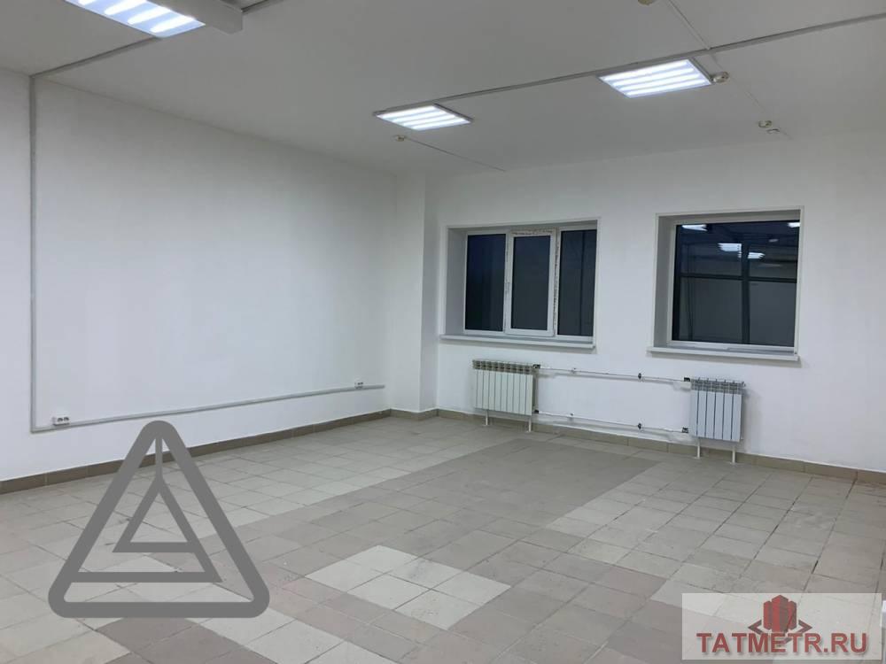 Коммерческая / Аренда / Офисы, Казань, улица Космонавтов, 28 700 Сдается офисное помещение по адресу Космонавтов 73. В отличном состоянии. В помещении: — Телефон — Интернет —...