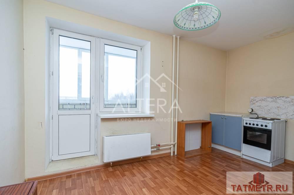 Продажа / Квартиры, Казань, улица Академика Глушко, 6 299 000 ПРЕДЛАГАЕМ ВАШЕМУ ВНИМАНИЮ просторную трехкомнатную квартиру в теплом кирпичном доме с красивым видом на Азинский... - 9
