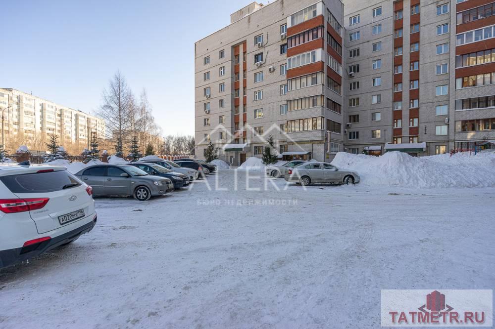 Продажа / Квартиры, Казань, улица Сафиуллина, 4 990 000 Просторная квартира с парковочным местом в закрытом дворе! Идеальный вариант! Кирпичный дом 2003 года на ул.... - 18