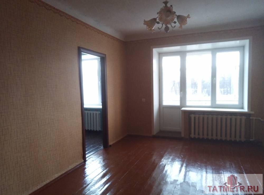 Продажа / Квартиры, Зеленодольск, Ленина улица, 1 598 000 Продается двухкомнатная квартира в центре города Зеленодольск. Квартира уютная, светлая, теплая, просторная в...