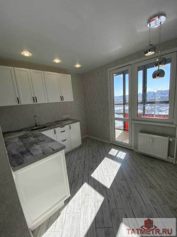 Продажа / Квартиры, Казань, Александра Курынова, 4 150 000 Продам шикарную 1 комнатную квартиру с ремонтом и мебелью! Предлагаем Вашему вниманию 1-комнатную квартиру в ЖК... - 2