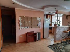 Продается 2-комн. квартира, площадью 54 кв.м в 4 мин. пешком от...