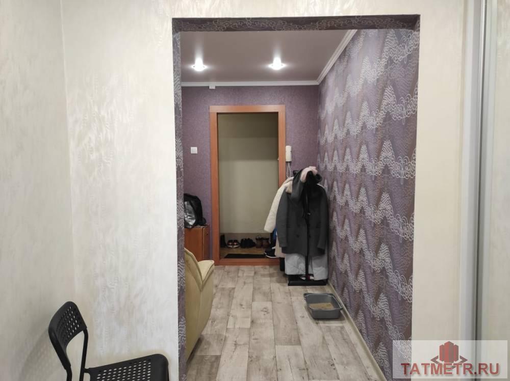 Продается 1-комн. квартира, площадью 48 м2 в 12 мин. транспортом от м.Горки, район города - Советский.  Жилая площадь... - 10