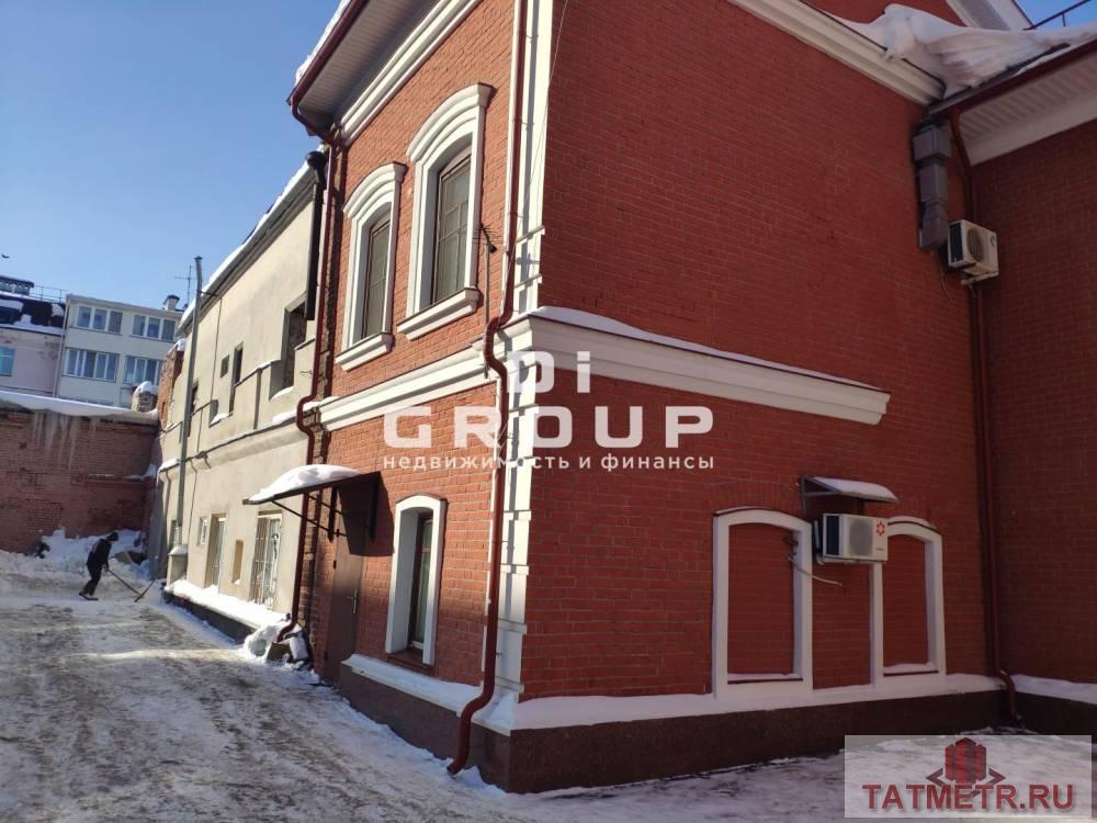 Продажа / Коммерческая / Free purpose, Казань, улица Карла Маркса, 350 000 000 Продаю Отдельно стоящее здание в Вахитовском районе на первой линии с супер надежным арендатором 2896 кв.м. по улице...