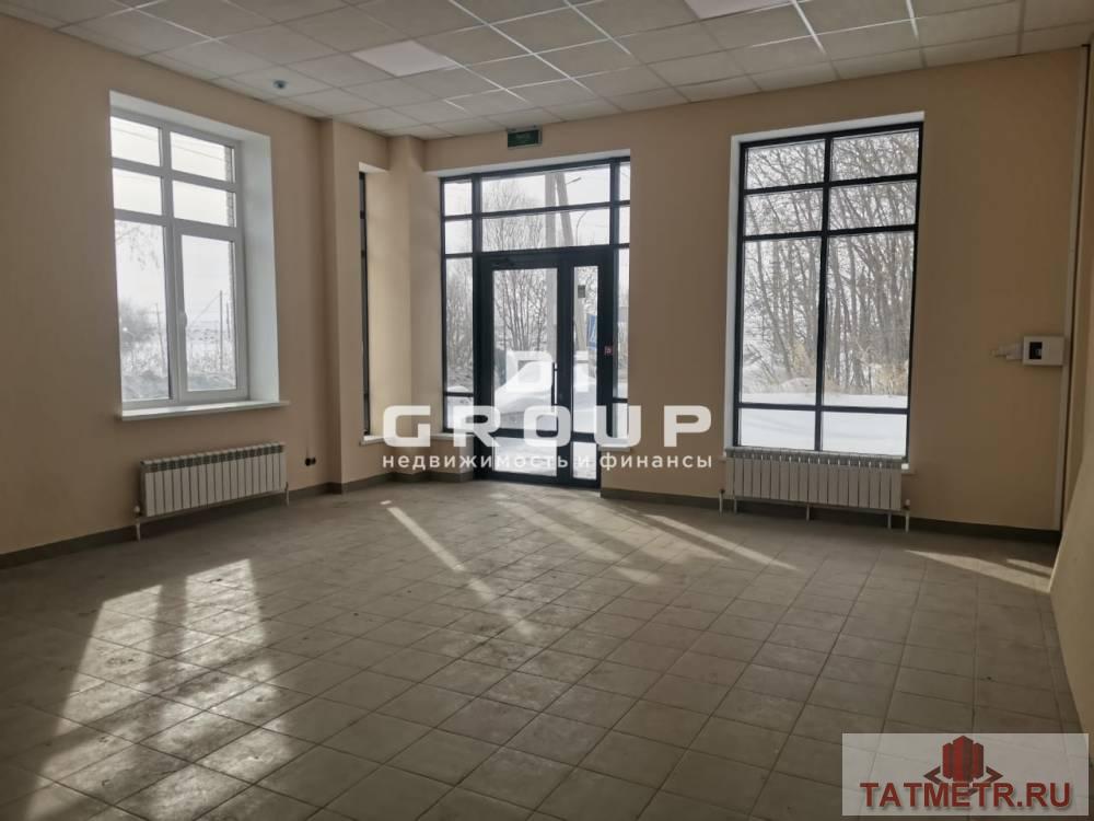 Аренда / Коммерческая / Free purpose, Казань, Набережная улица, 140 000 Предлагается отдельно стоящее здание по ул.Набережная д.3А Характеристики объекта: — новое строение; — 1 этаж; — своя... - 1