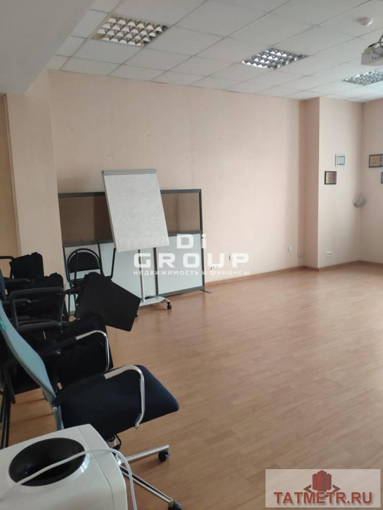 Коммерческая / Аренда / Офисы, Казань, улица Бутлерова, 26 600 Сдаю 38 кв.м., каждый офис изолирован, площадь обговаривается, второй этаж в БЦ в Вахитовском районе по улице... - 2
