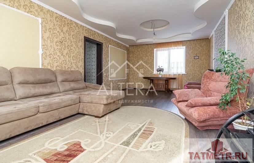 Продажа / Дома и коттеджи, Лаишево, улица Мира, 7 600 000 Вашему вниманию представляем дом в центре Лаишева! Отличный светлый дом для большой семьи, рядом с лесом, в...