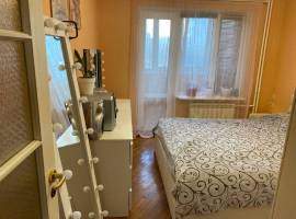 Продается 3-комн. квартира, площадью 68 кв.м в 8 мин. пешком от...