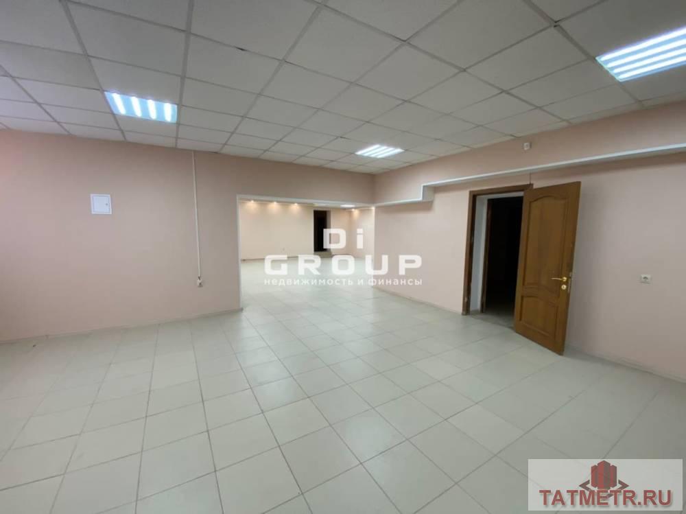 Продажа / Коммерческая / Office, Казань, улица Журналистов, 12 400 000 Продается помещение свободного назначения 198 кв.м. в Советском районе, на оживленном перекрестке ул. Журналистов и... - 15