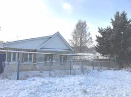 Продается загородный дом 81 м2 на участке 18 сот. Дом из кирпича....