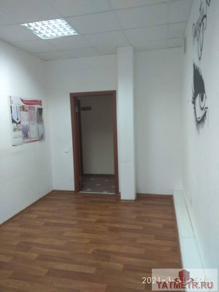 Аренда / Commercial / Office, Казань, Карла Маркса, 20 000 Сдаются 2 рядом расположенных офисных помещения по 12,5 квадратных метров каждое. Здание в центре города в 50 метрах... - 1
